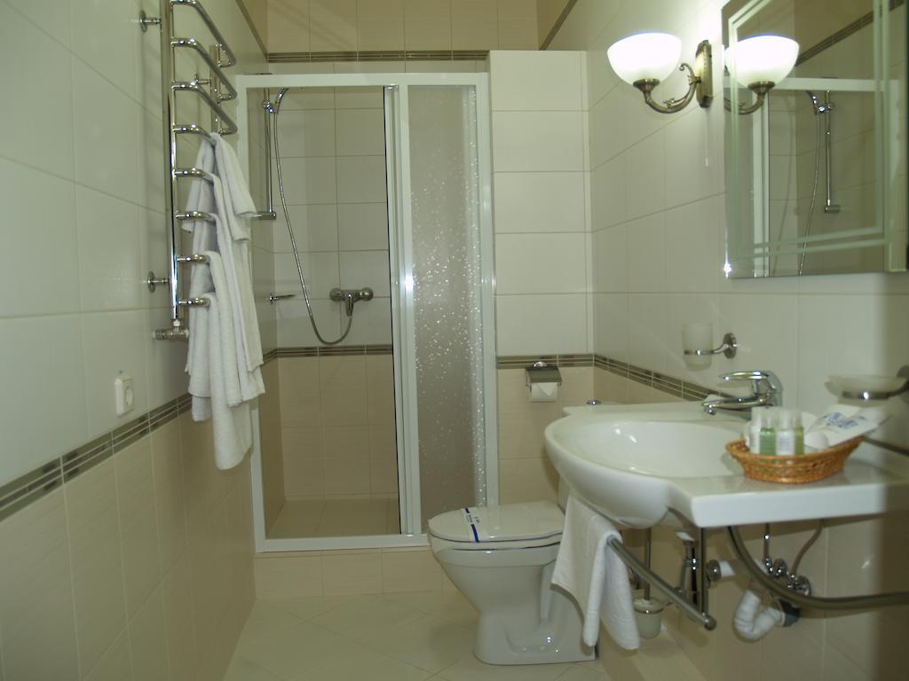 Atrium Hotel Ivano-Frankivsk Habitación foto