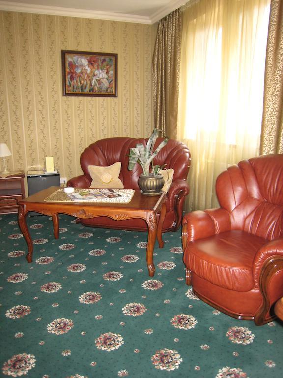 Atrium Hotel Ivano-Frankivsk Habitación foto