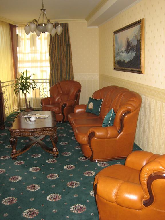 Atrium Hotel Ivano-Frankivsk Habitación foto